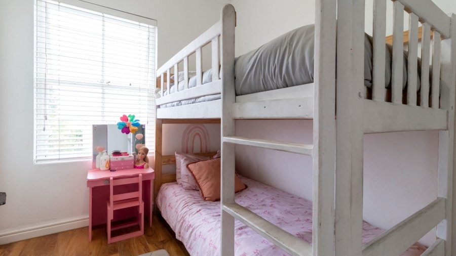 2 Bedroom Property for Sale in Wynberg Western Cape